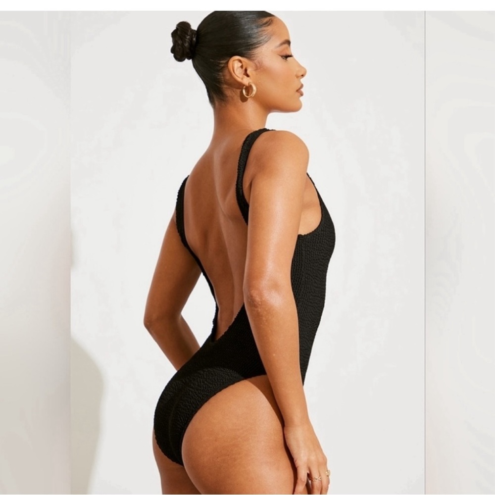 Vitamin A Black Ecotex Reese One Piece Swimsuit NWOT Sz Medium